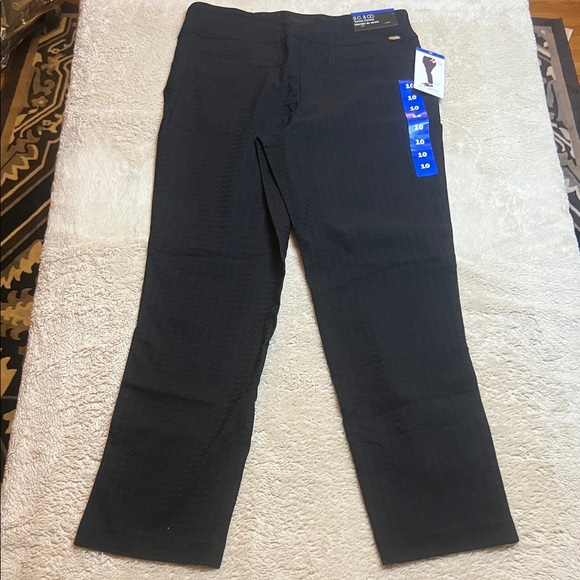 S.C. & Co. Black Slim Leg Trousers Pull On Textured sz 10 - Picture 12 of 12